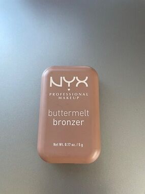 NYX Buttermelt Bronzer - shade BMB02 All Buttad Up